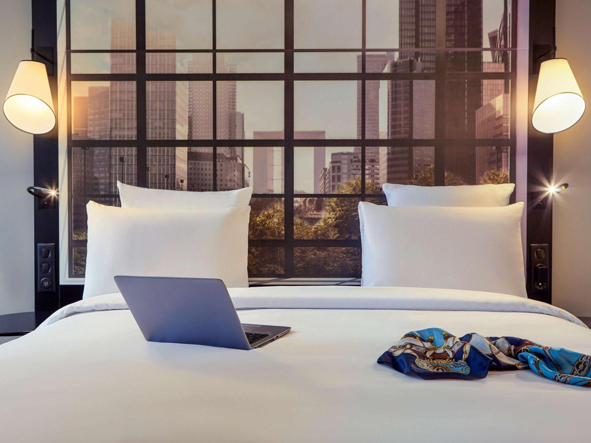 Mercure Paris La Defense Grande Arche Nanterre Exteriör bild