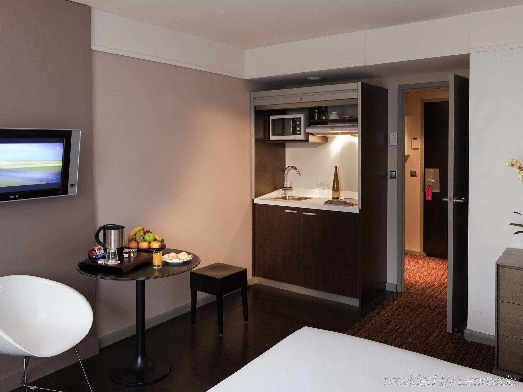 Mercure Paris La Defense Grande Arche Nanterre Exteriör bild