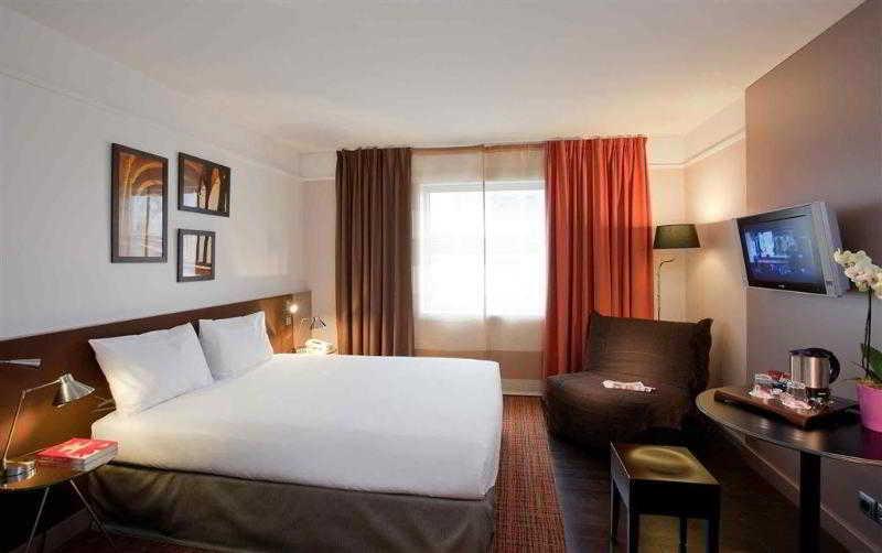Mercure Paris La Defense Grande Arche Nanterre Exteriör bild
